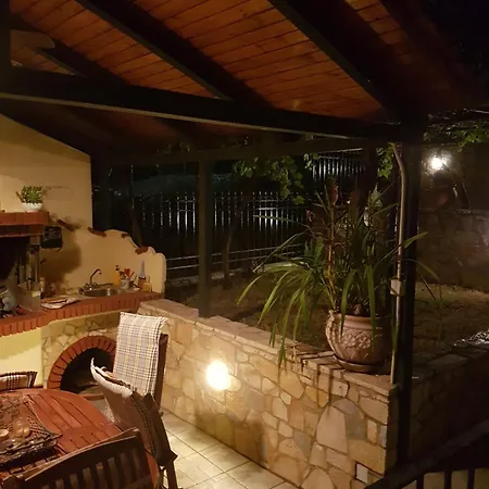 Honeyhouse Kadi